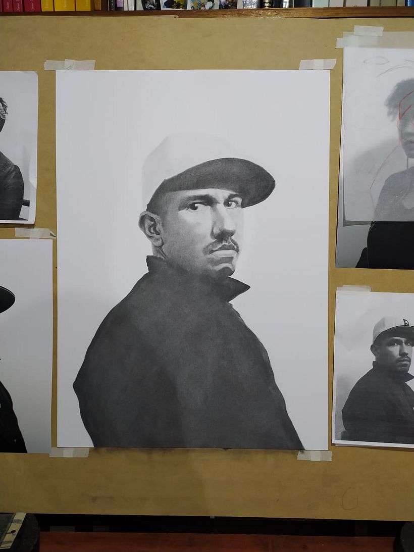 Mi Proyecto del curso: Retrato realista con lápiz de grafito 2