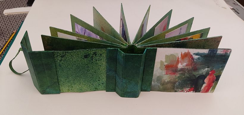 Imagen del lomo de 5 piezas realizado con Tybek tintado