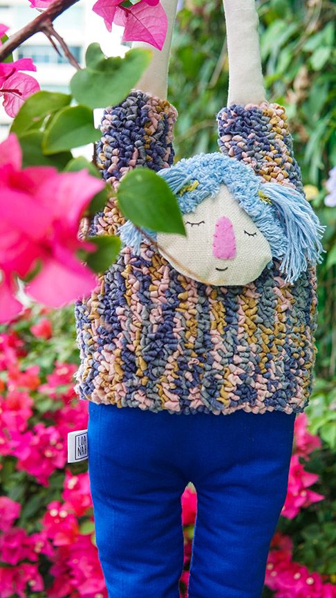Lulú, the hugger 3