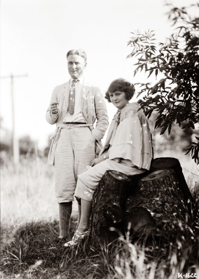 Photograph of F. Scott Fitzgerald and Zelda (1921).