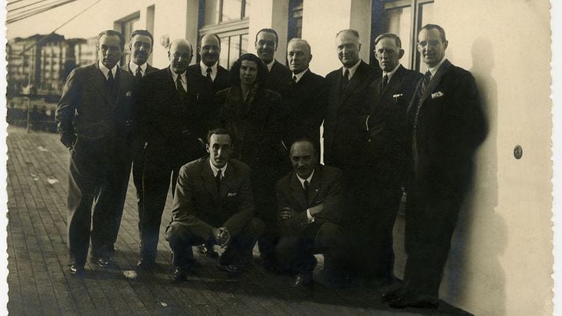 La única mujer es la arquitecta Cristina Gonzalo. Imagen vía "Eldiario.es".