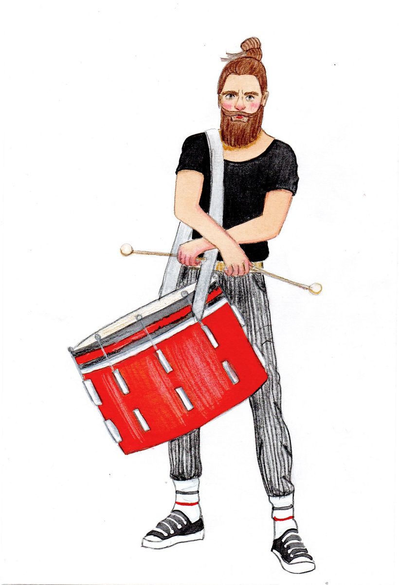 I used as reference a picture with a drummer. The paper is 25 x 15 cm. Would be easier to draw details on a bigger page.