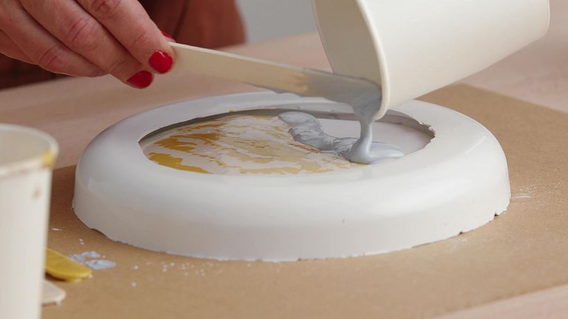 Craft Tutorial: How to Marble Acrylic Resin 9