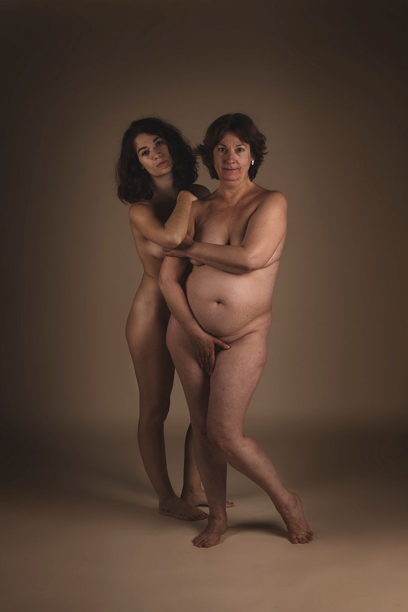 Photographer and author Alba Duque with her mother.