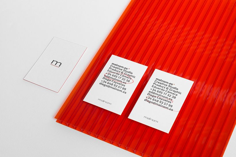 malnom | Branding - Arahan Seni