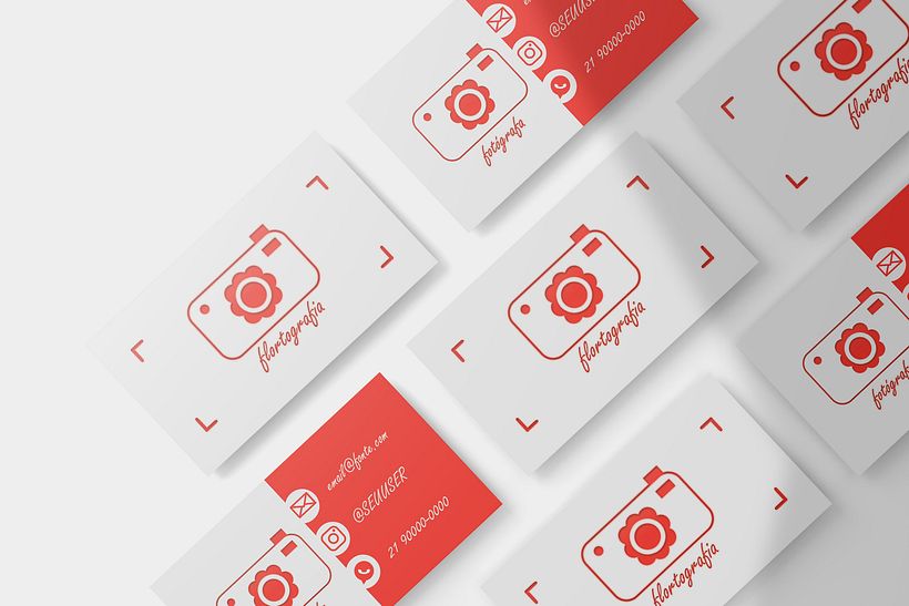 Logo aplicada num cartão de visita (Mock Up)