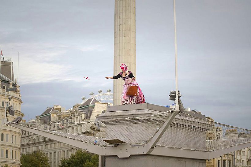 ONE & OTHER (2009), de Antony Gromley, comisionada por Fourth Plinth.