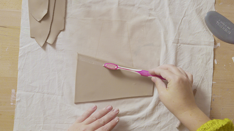 Ceramics Tutorial: How to Create a Simple Clay Vase 9