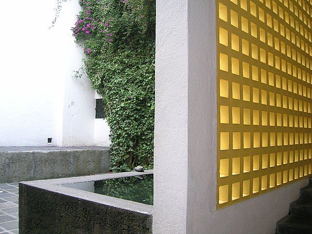 El patio de la Casa Estudio.