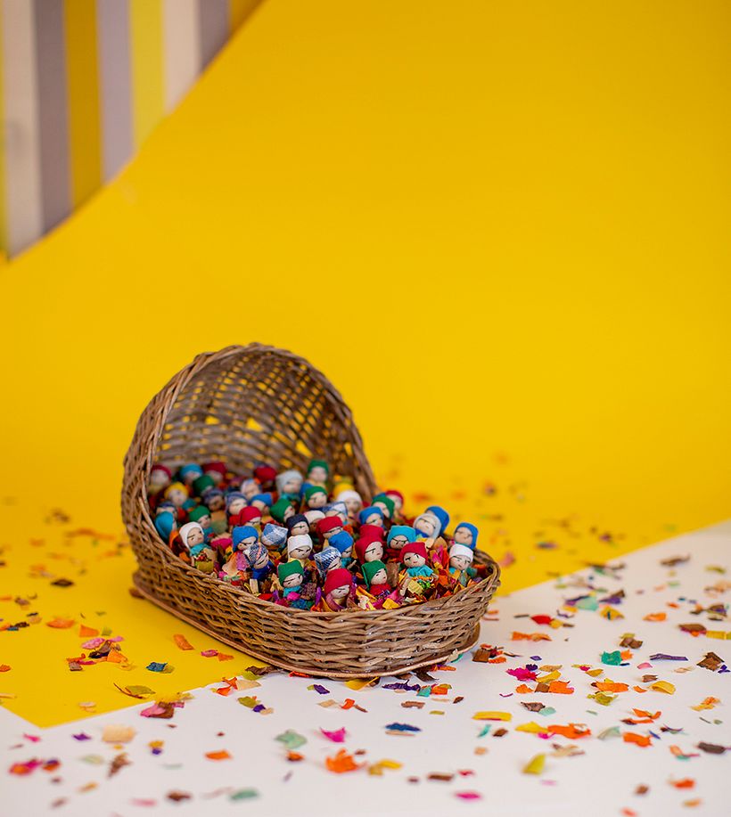 Foto cruda. Iluminé con un flash Yongnuo lateral, suavizado con difusor.