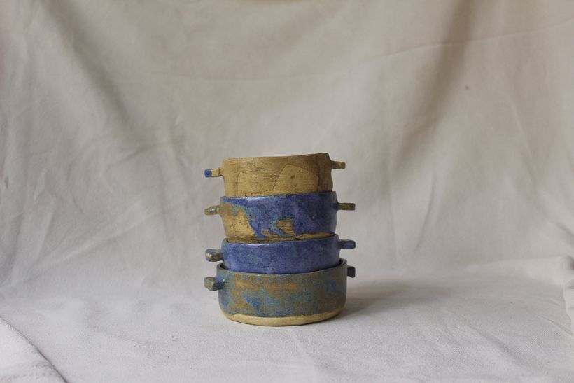 cerámica de alta temperatura con esmalte azul motita que tuve el placer de hacer desde cero.