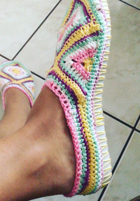 Chinelos- Upcycling com crochê - Diseño de moda