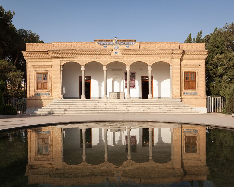 Façade 7