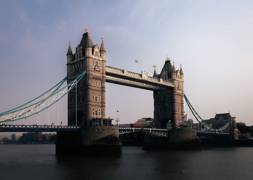 London Bridge - Realistic