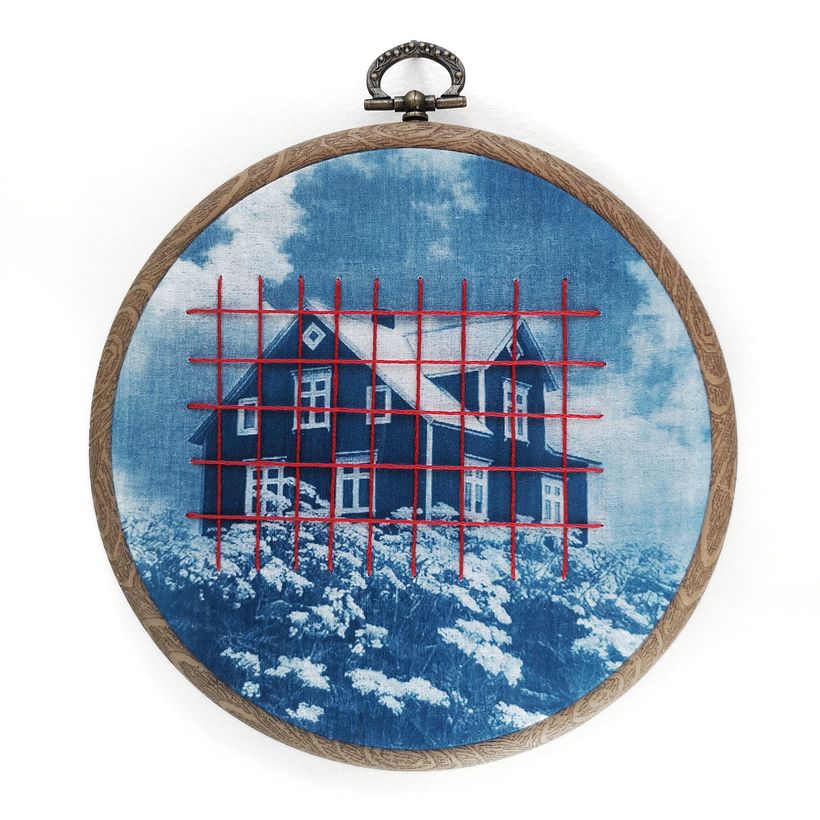 A house is not a home, cianotipia bordada, 2020