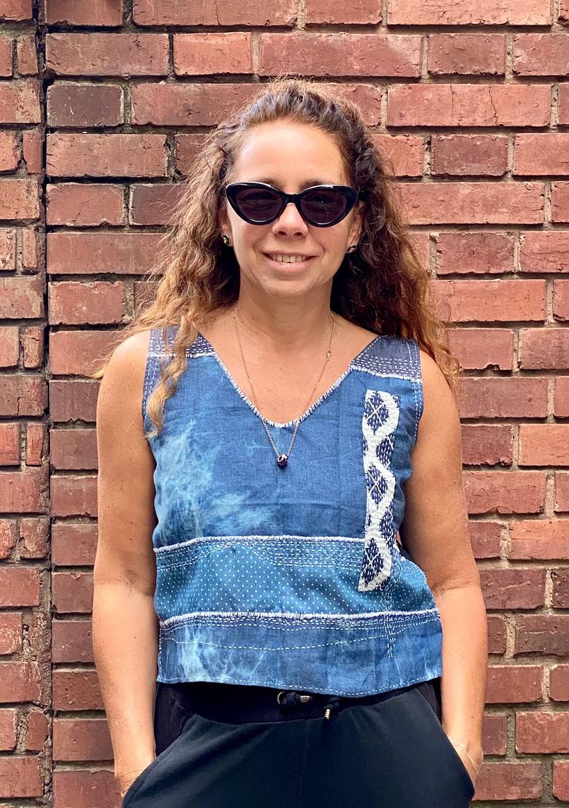 El resultado me dejo muy contenta , tengo una blusa unica , fresca y requetequereciclada.gracias Gabriela