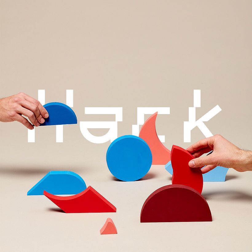 “Women hack the game” 4