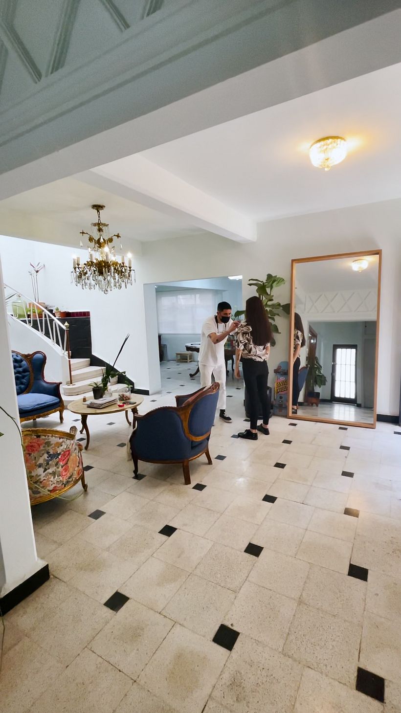 Diana shares her spacious tattoo parlor in Coyoacán with three other artists.