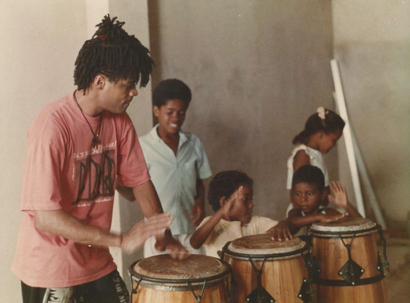 Timbalada’s success strengthened Carlinhos’ desire to get involved in local community education