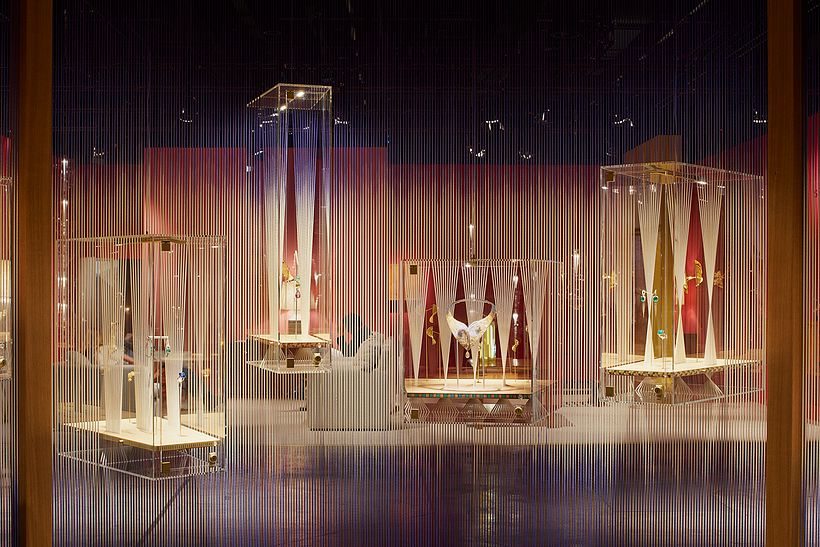 Boghossian jewellery display 8