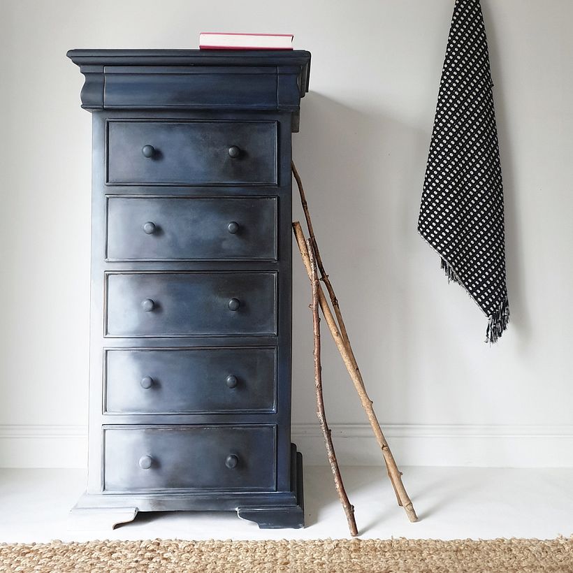 Ombre Monochrome drawers
