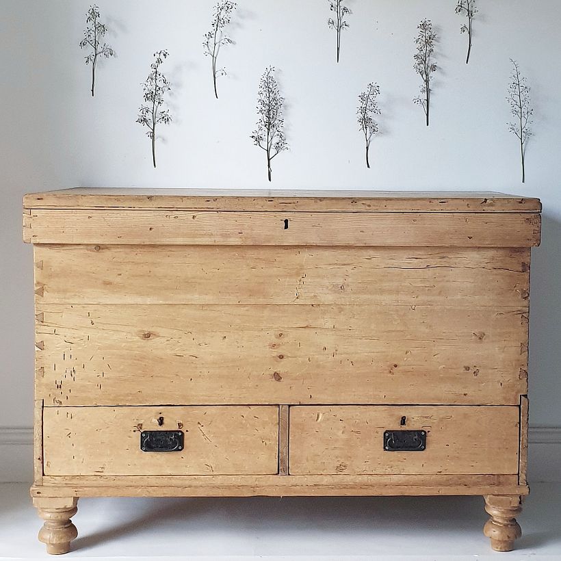 Victorian Rustic Pine Blanket Box