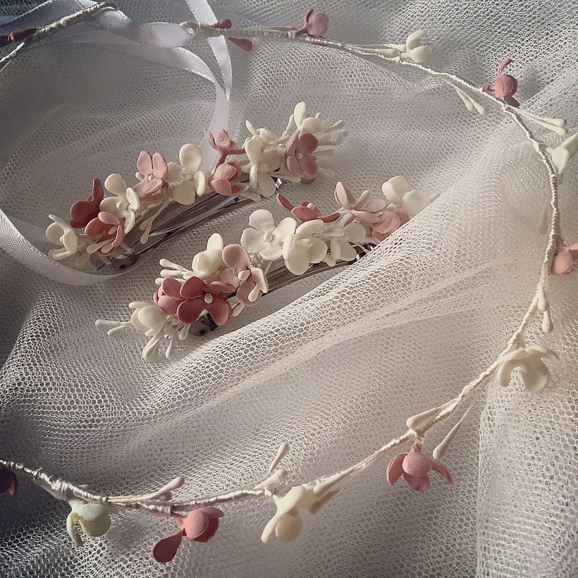 Coronitas y pasadores de primera comunión o damitas