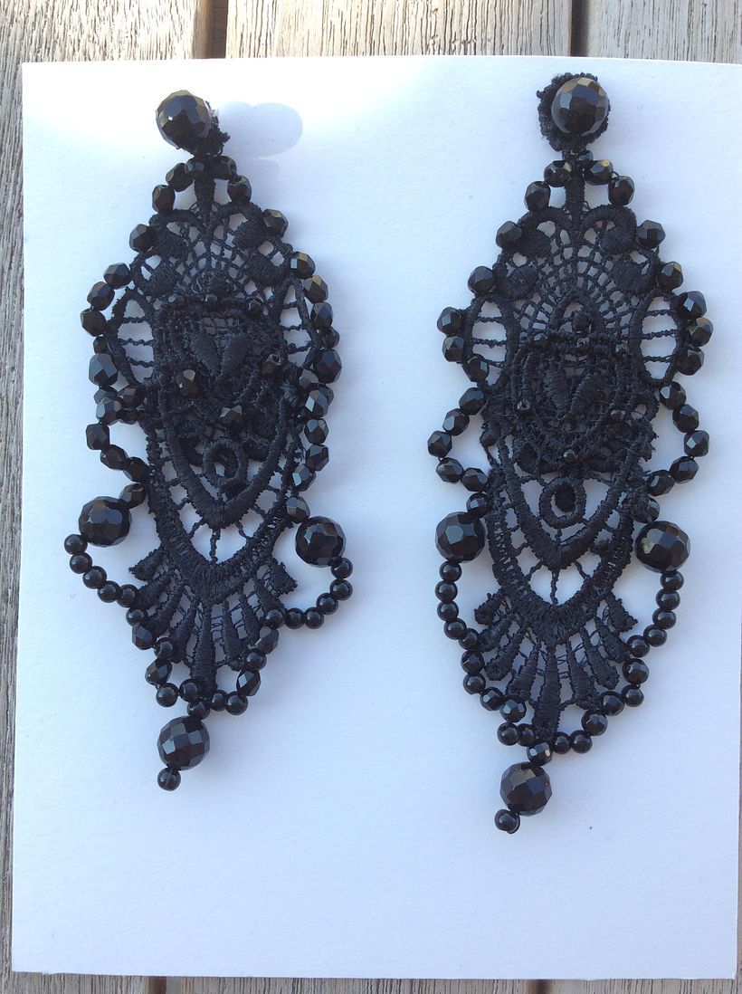 Pendientes puntas negras y azabaches