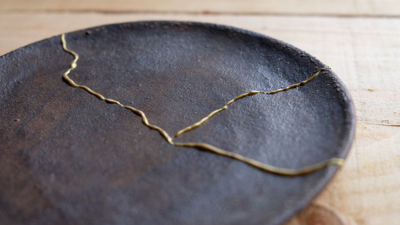 The restored ceramic becomes a new work of art.