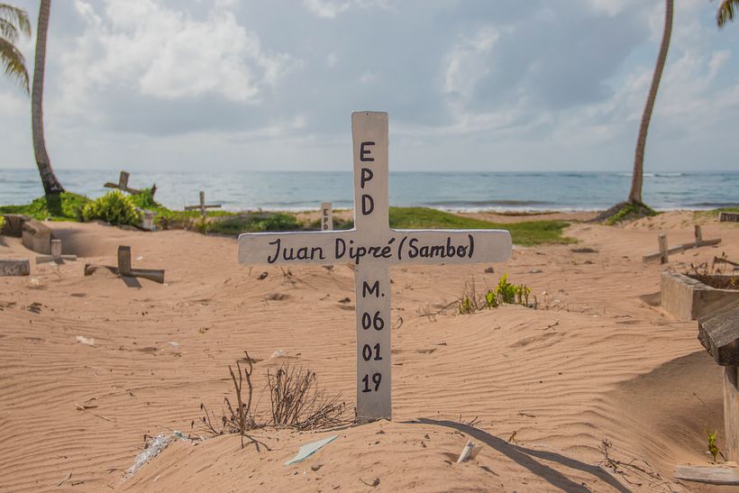 Death in Paradise  4