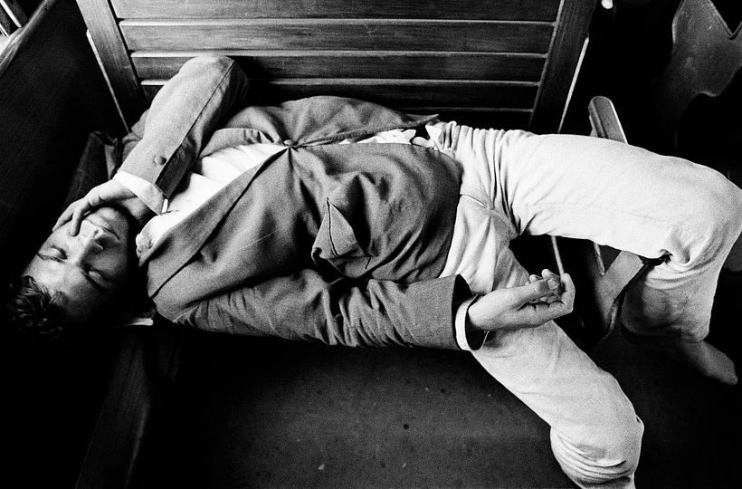 Foto de la serie "É o trem do diabo", publicada en "Realidade" en 1969. © Claudia Andujar.