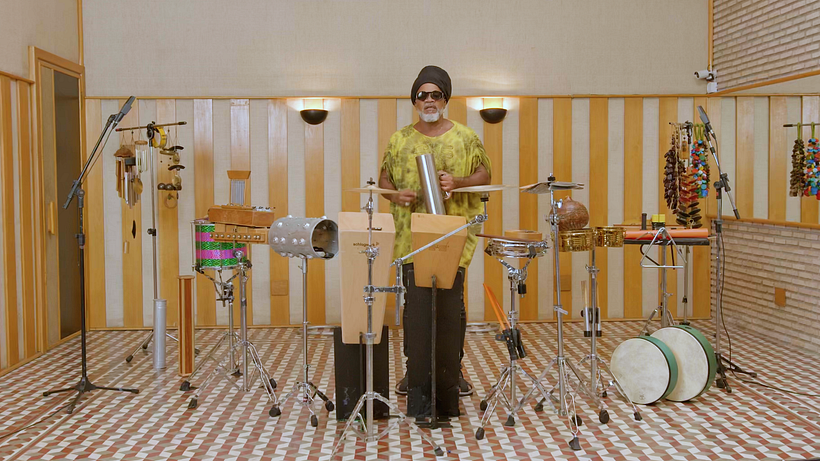 Carlinhos Brown presenta instrumentos de percusión 5