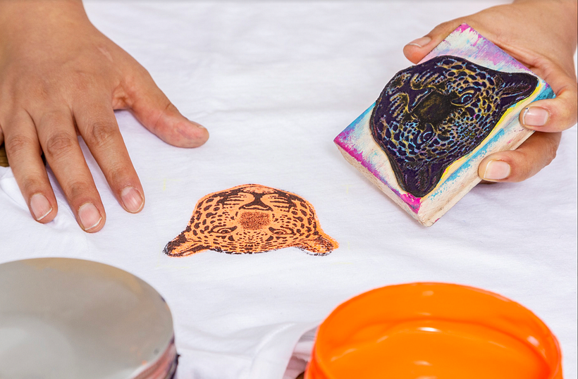 Estampación con sello de Fábrica de Texturas.