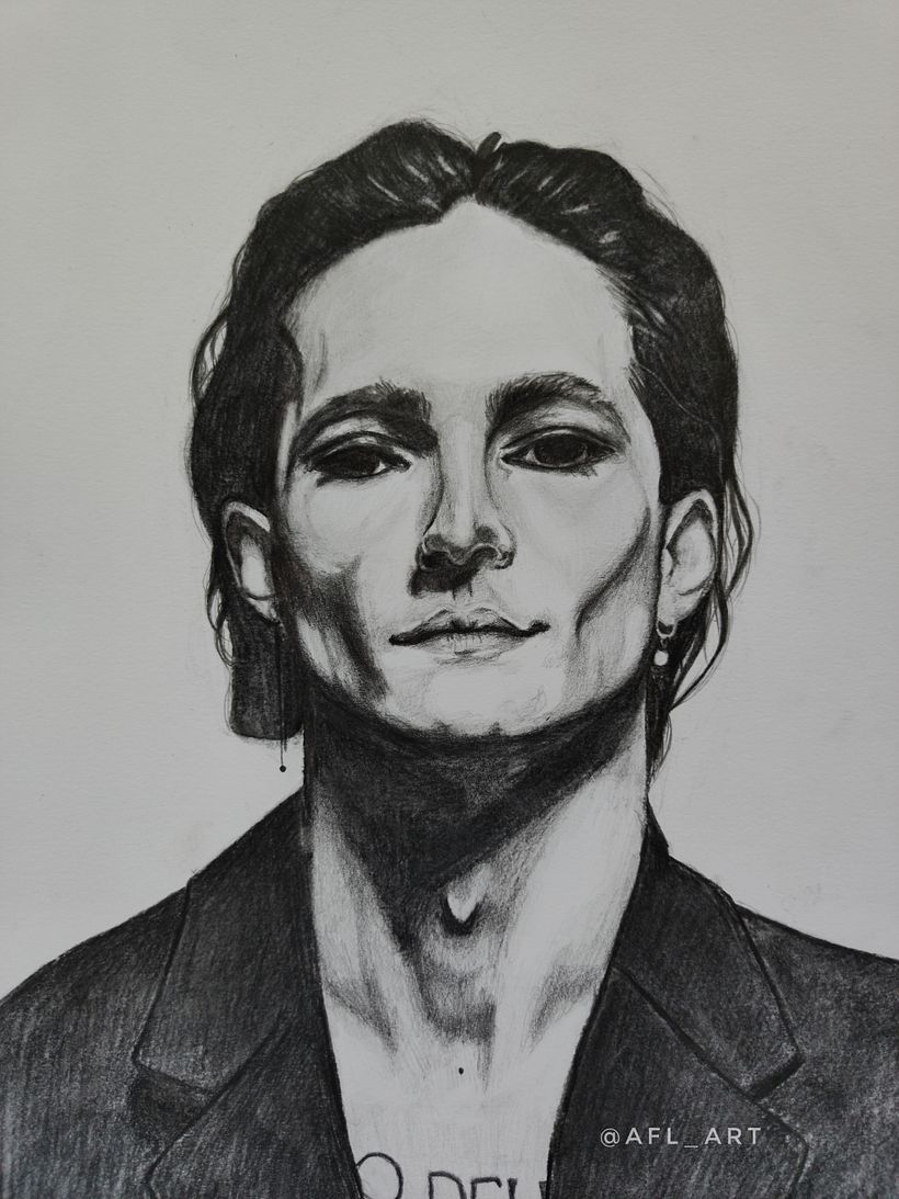 Mi Proyecto del curso: Retrato realista con lápiz de grafito 4