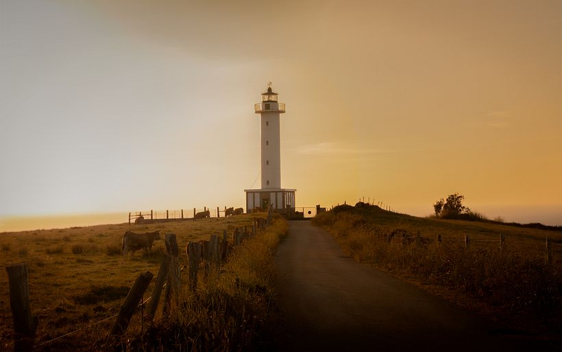 MAYO 2021  "Faro de Lastres"