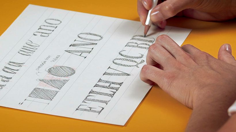 Discover your style to create expressive lyrics by combining manual and digital techniques