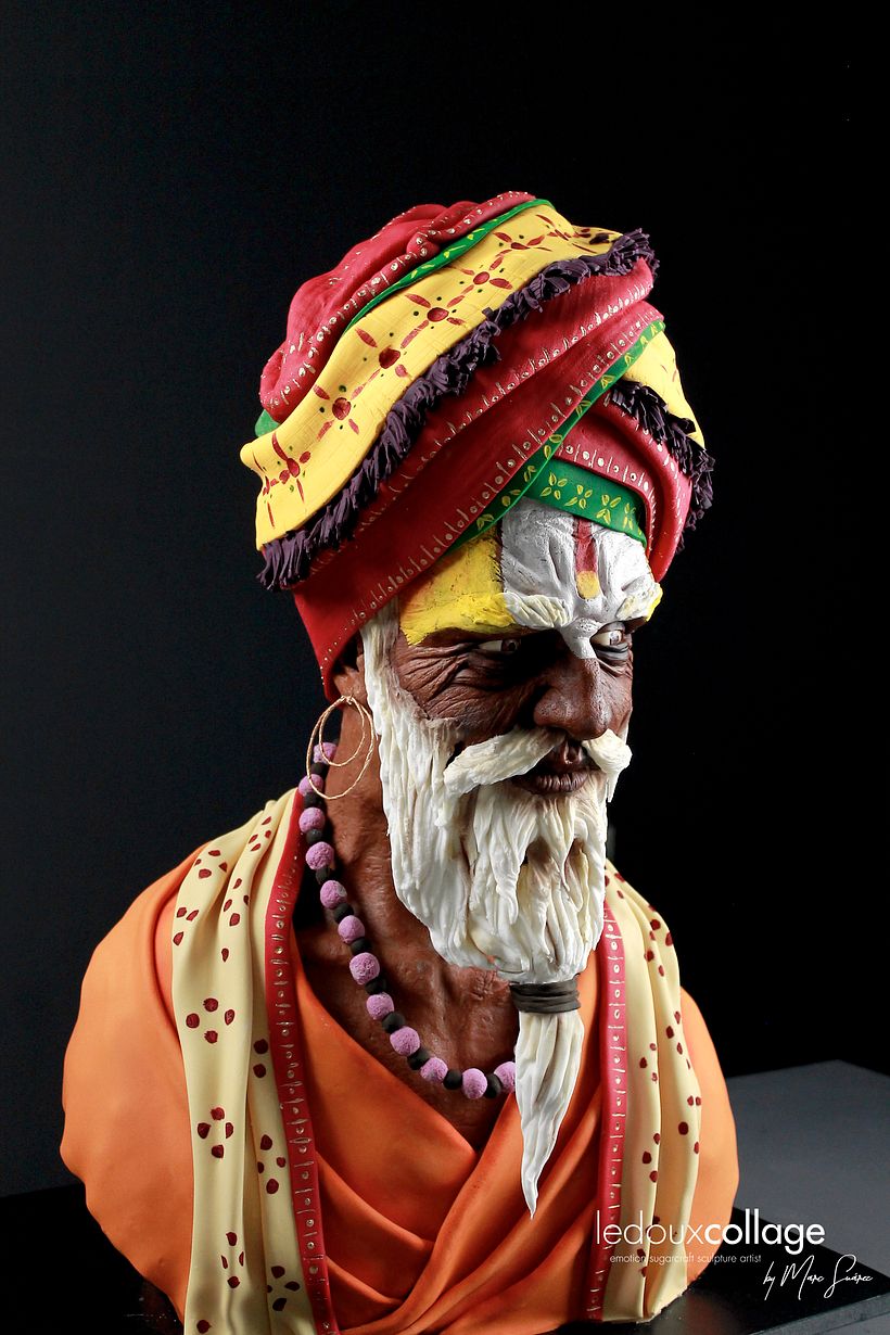Escultura comestible en chocolate de un hombre de Varanasi, India 2