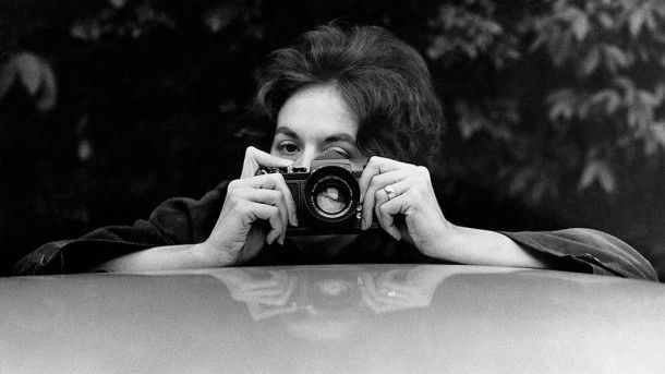 Claudia first arrived in Brazil in 1955. Photo by Lew Parrella, 1961/Acervo Claudia Andujar through IMS.