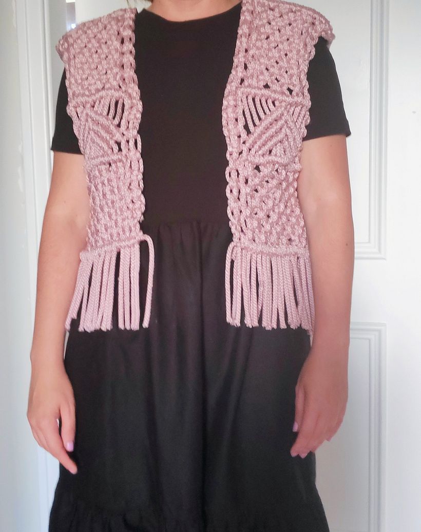 My project in Macramé: Create Unique Clothing course 3