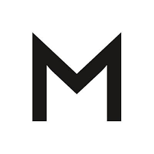 Los seguidores del diseñador reconocen al instante su inicial.