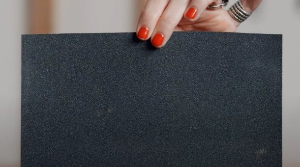 Sand paper sheets.