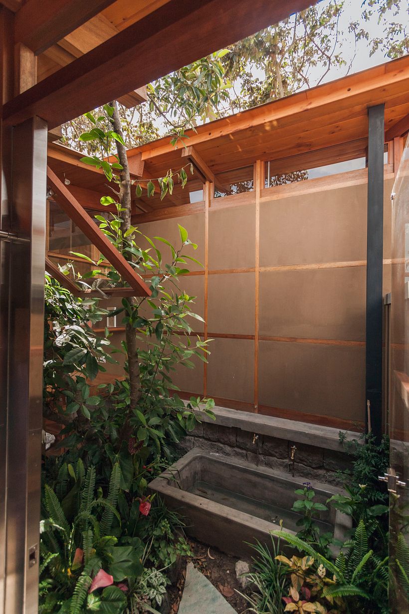 Foto de Patio Bathtub: José de la Torre