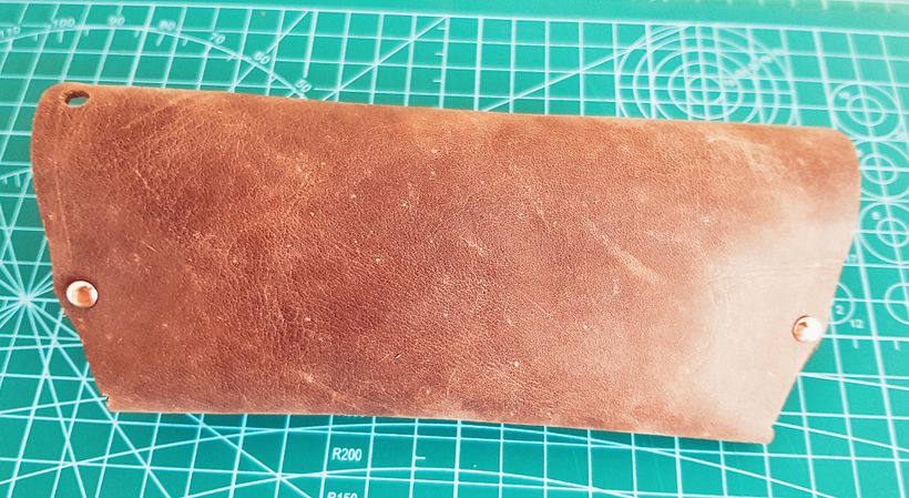 Seam-Free Leather Accessories 3