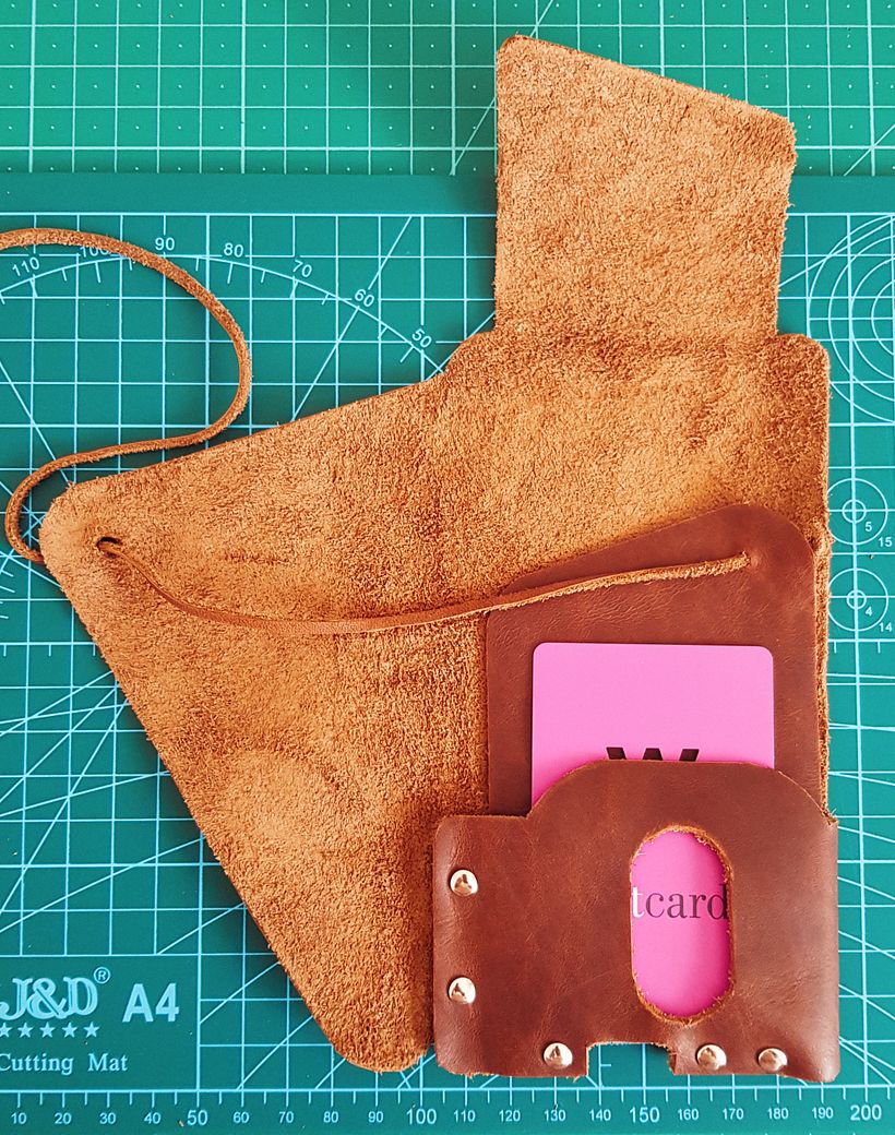 Seam-Free Leather Accessories 5