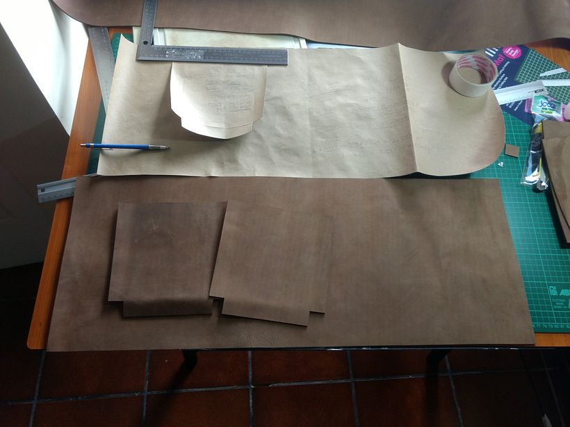 Mi Proyecto del curso: Creación de bolsos de cuero artesanales para principiantes 1