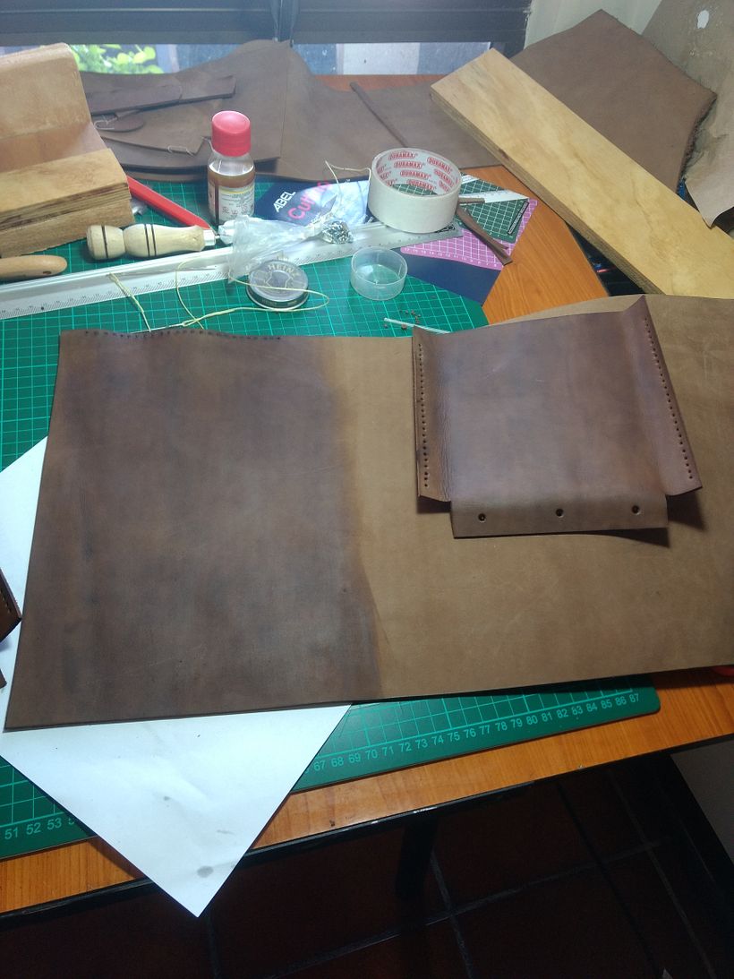 Mi Proyecto del curso: Creación de bolsos de cuero artesanales para principiantes 4