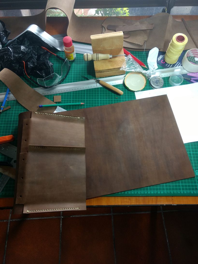 Mi Proyecto del curso: Creación de bolsos de cuero artesanales para principiantes 5