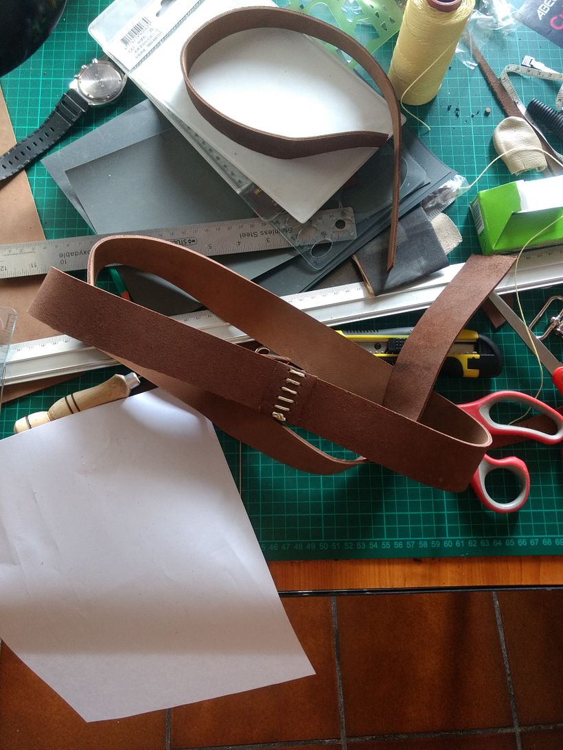 Mi Proyecto del curso: Creación de bolsos de cuero artesanales para principiantes 17