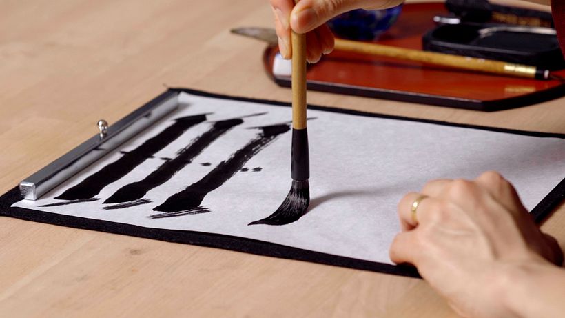 Twist your brush upwards 45°