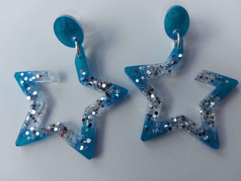 Mi Proyecto del curso: Diseño de joyería en resina 7